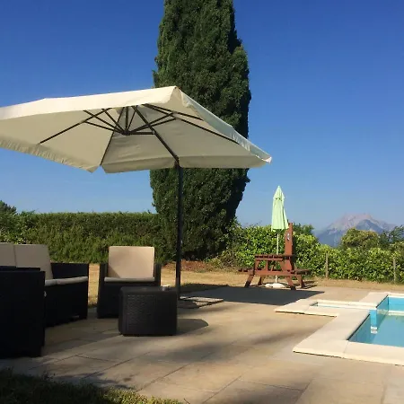 Spacious In With Private Pool And Mountain View * Barga