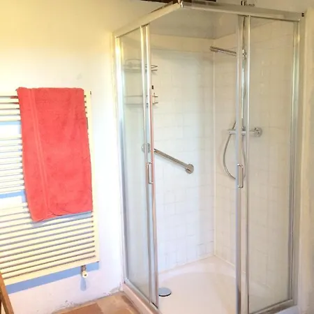 Spacious In With Private Pool And Mountain View Vila