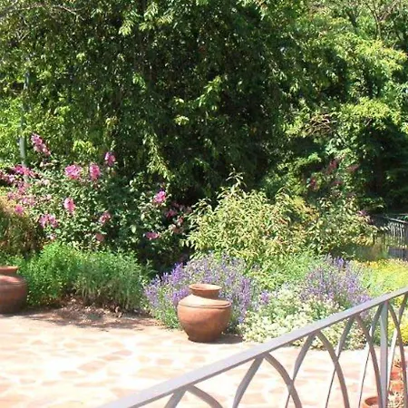 Vila Spacious In With Private Pool And Mountain View